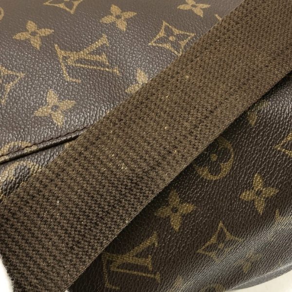 122 20230414 a 1 15 Louis Vuitton Montsouris GM Rucksack Monogram Brown