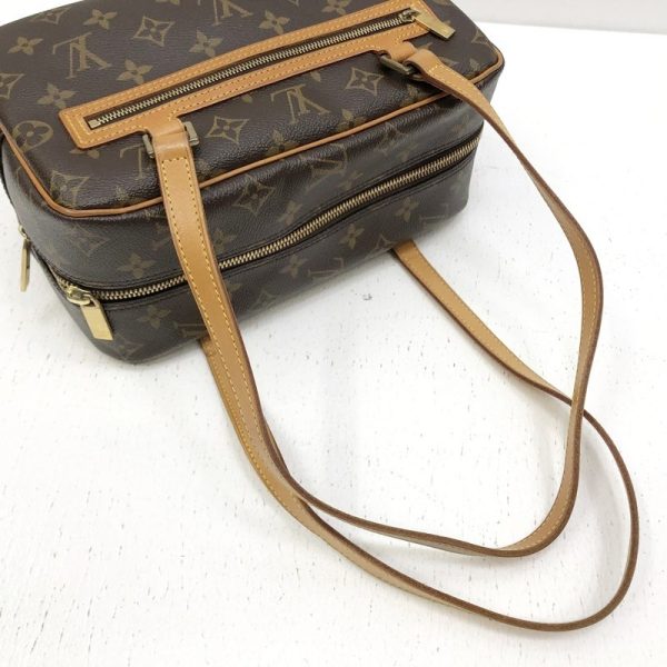 122 20230908 a 6 06 Louis Vuitton Cite MM Shoulder Bag Monogram Brown