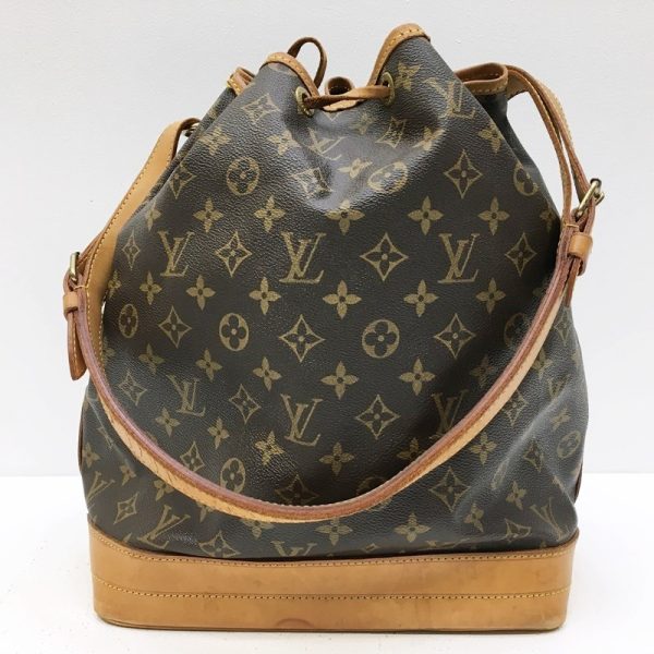 122 20230915 a 2 03 Louis Vuitton Noe Shoulder Bag Monogram Brown