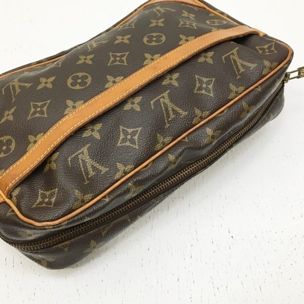 122 20231005 a 3 06 Louis Vuitton Compiegne 28 Shoulder Bag Monogram Brown