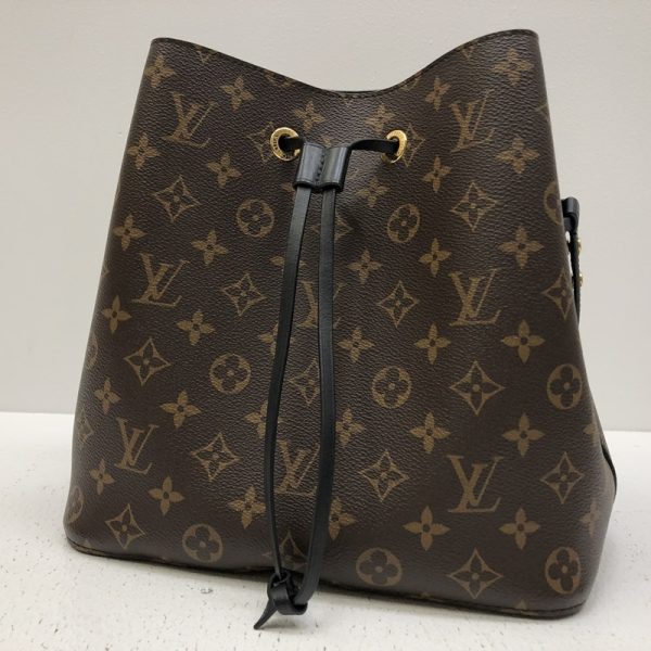 122 20231018 a 2 01 Louis Vuitton Neo Noe Shoulder Bag Monogram Brown