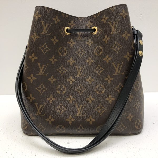 122 20231018 a 2 03 Louis Vuitton Neo Noe Shoulder Bag Monogram Brown