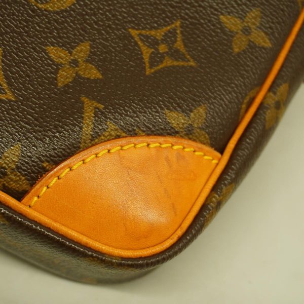 1240001049013 10 Louis Vuitton Danube Monogram Shoulder Bag Brown