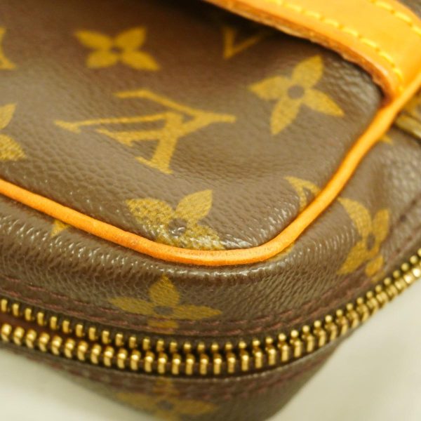 1240001049013 6 Louis Vuitton Danube Monogram Shoulder Bag Brown