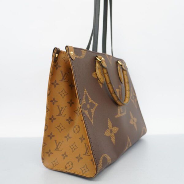 1240001049249 2 Louis Vuitton Giant Reverse On the Go MM 2way Bag Brown