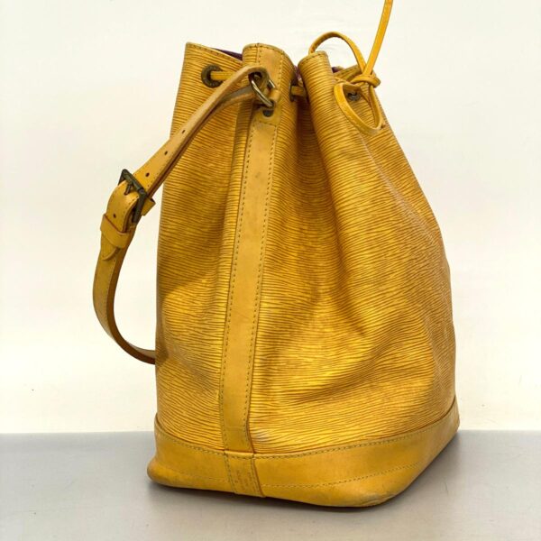 1240001049301 2 Louis Vuitton Epi Noe Shoulder Bag Jaune