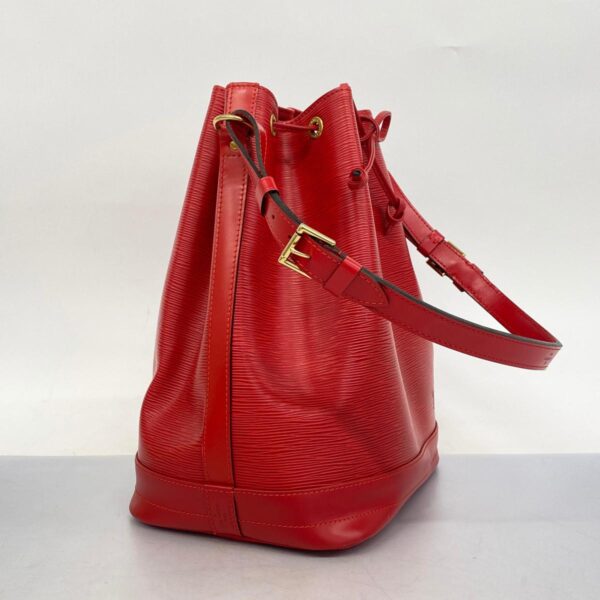 1240001050607 2 Louis Vuitton Epi Noe Shoulder Bag Castilian Red