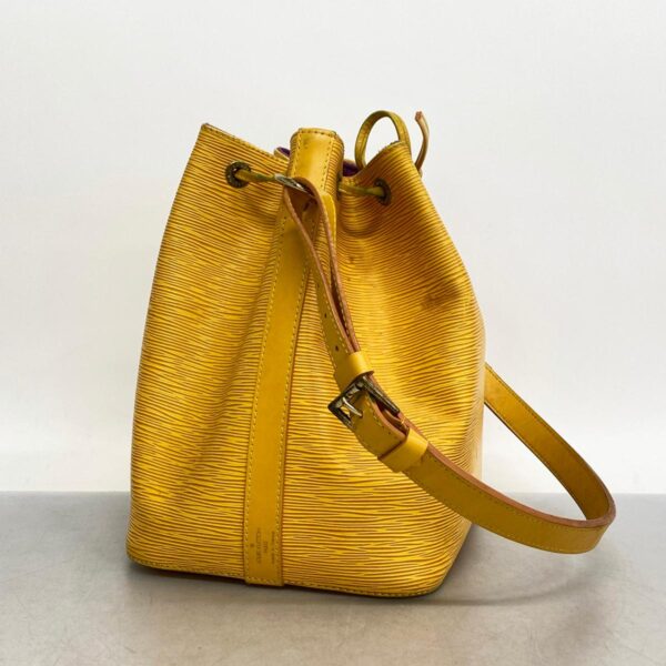 1240001050650 2 Louis Vuitton Epi Petit Noe Shoulder Bag Jaune