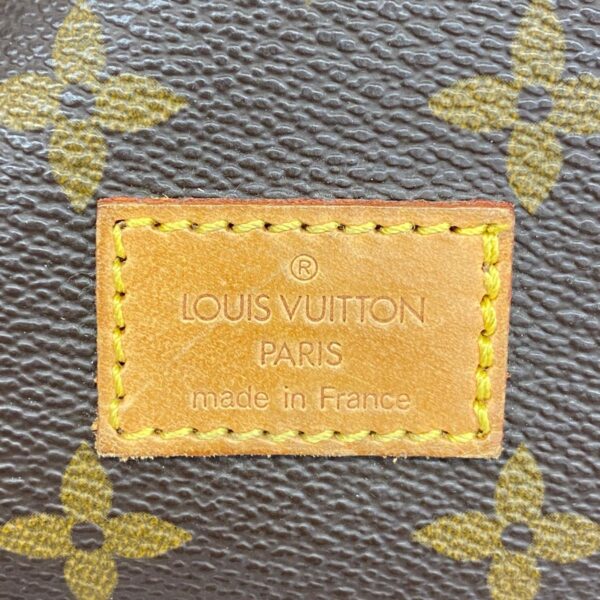 1240001050670 5 Louis Vuitton Monogram Saumur 30 Shoulder Bag Brown