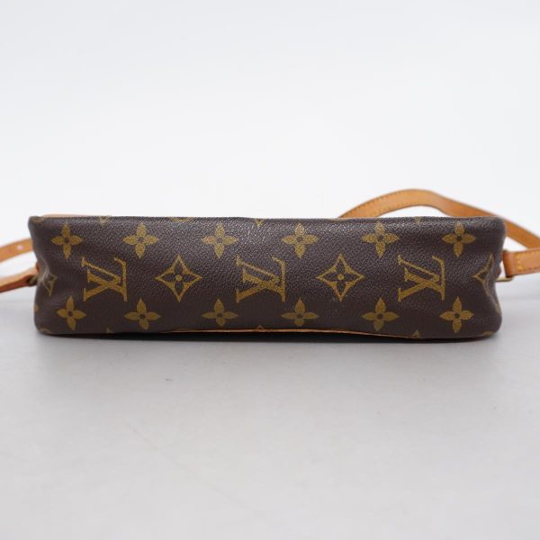 1240001050991 3 Louis Vuitton Trocadero 27 Monogram Shoulder Bag Brown