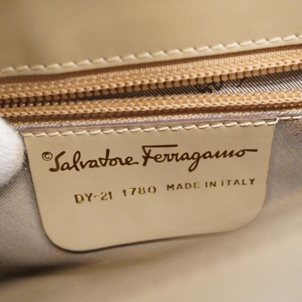 1240001051293 5 Salvatore Ferragamo Gancini Shoulder Bag Beige