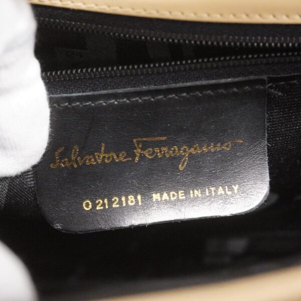 1240001051655 5 Salvatore Ferragamo Gancini 2WAY Bag Beige