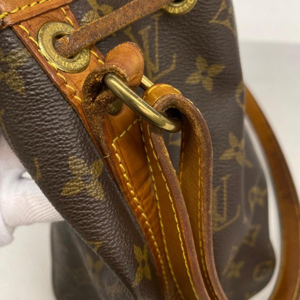 1240001053192 10 Louis Vuitton Petit Noe Monogram Shoulder Bag Brown