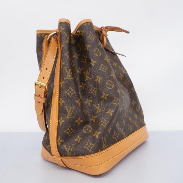 1240001053450 2 Louis Vuitton Noe Monogram Shoulder Bag Brown