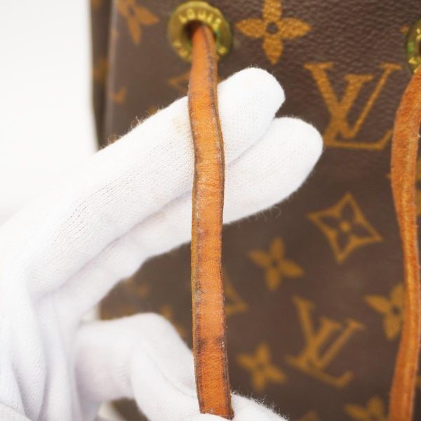 1240001053624 10 Louis Vuitton Petit Noe Monogram Shoulder Bag Brown