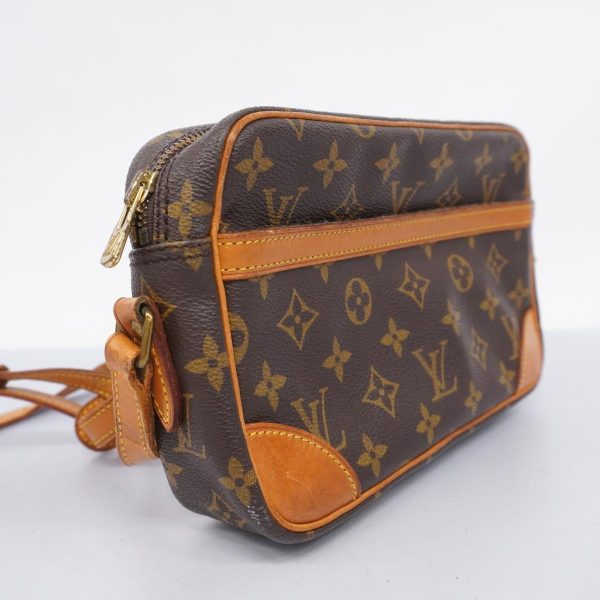 1240001053755 2 Louis Vuitton Trocadero 24 Monogram Shoulder Bag Brown