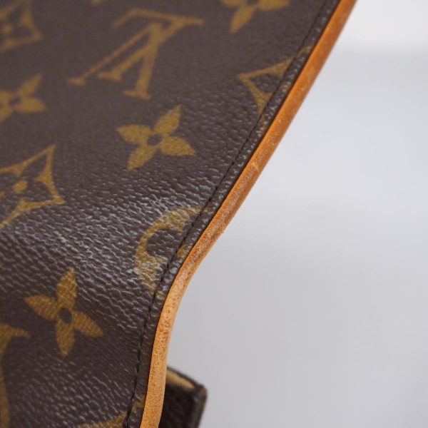 1240001053760 6 Louis Vuitton Pochette Twin GM Monogram Shoulder Bag Brown