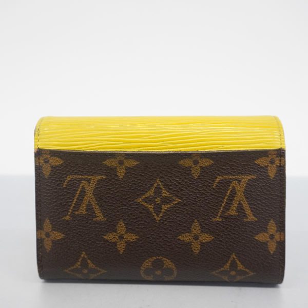 1240001054209 11 Louis Vuitton Portefeuille Marie Lou Epi Tri FWallet Pistache