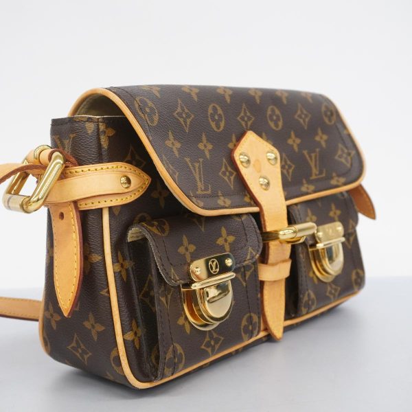 1240001054453 2 Louis Vuitton Hudson Monogram Shoulder Bag Brown