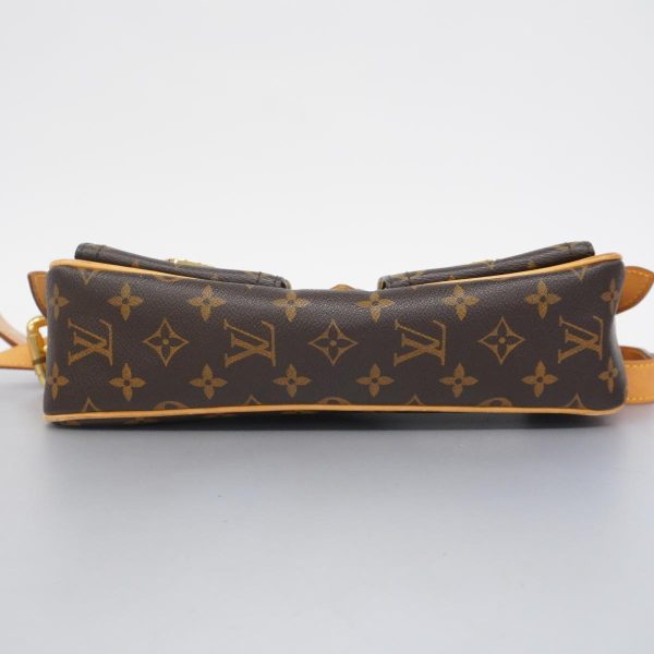 1240001054453 3 Louis Vuitton Hudson Monogram Shoulder Bag Brown