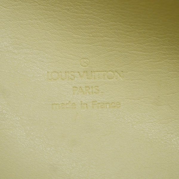 1240001054579 5 Louis Vuitton Bedford Vernis Handbag Perle