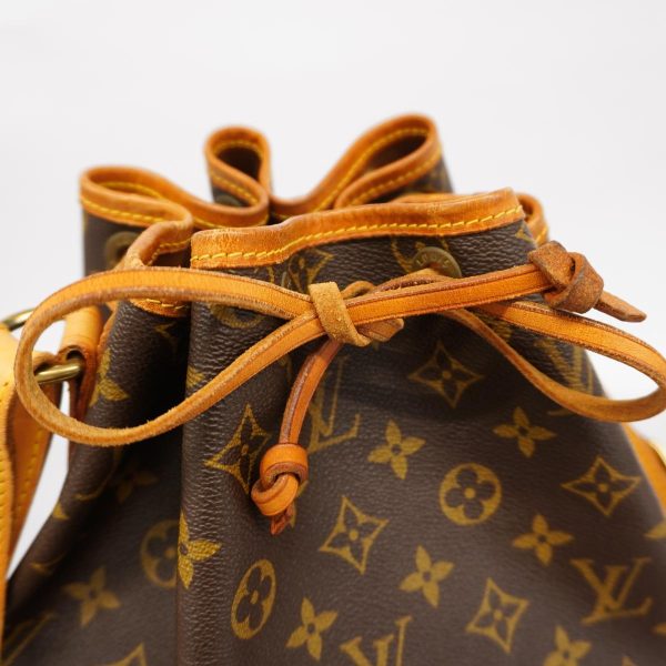 1240001054582 9 Louis Vuitton Noe Monogram Shoulder Bag Brown