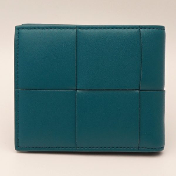 1240002047472 2 1 BOTTEGA VENETA 749455 Bi fwallet cassette coin Blue wallet