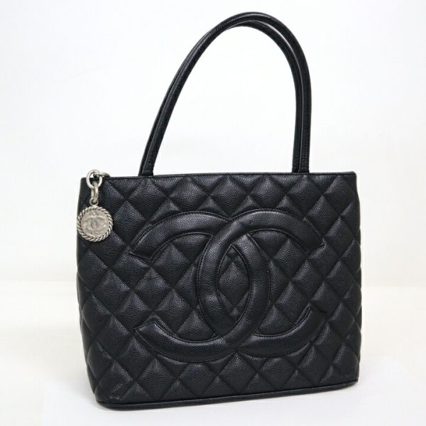 2000111255900058 1 CHANEL tote Cocomark caviar skin black