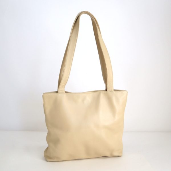 2000111256500088 2 CHANEL tote bag here mark calf beige