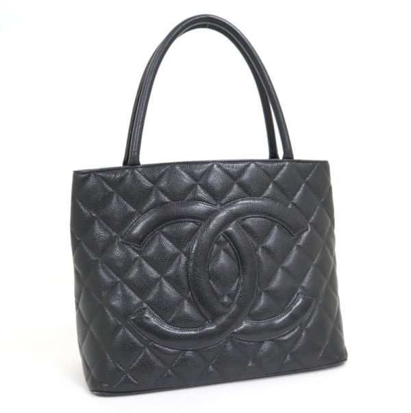 2000112256000019 1 CHANEL Tote Bag Caviar Skin Black