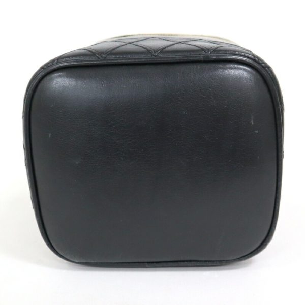 2000112256100060 5 CHANEL Bicolor vanity bag black lambskin