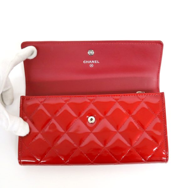 2000114256000054 4 CHANEL BifLong Wallet Brilliant Matelasse Coco Mark Enamel Calf Red