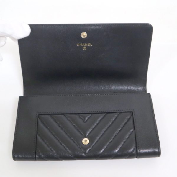 2000114256100026 4 Chanel Mademoiselle V Stitch BifLong Wallet Coco Mark Lambskin Black A80971