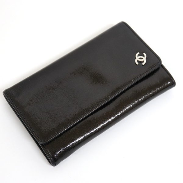 2000114256100035 1 Chanel bi flong wallet medium enamel black Wallet