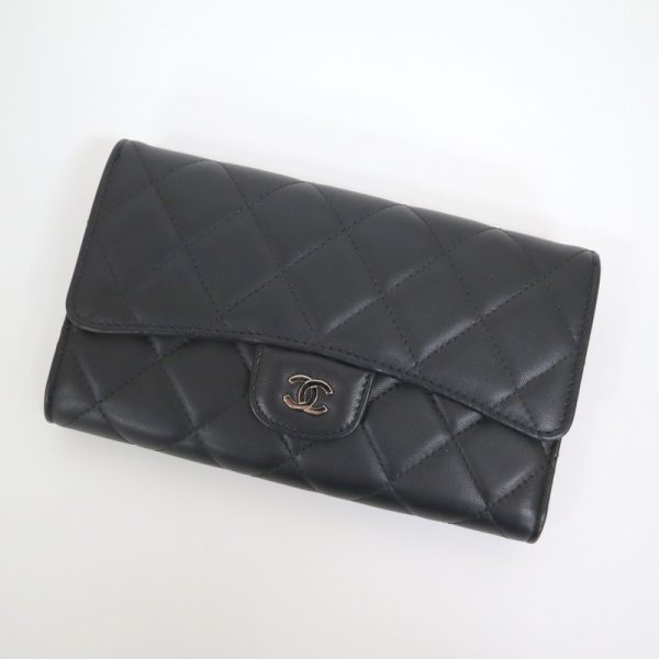 2000114256100057 1 Chanel Matelasse triflong wallet black caviar skin