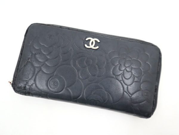 2000114256300010 1 Chanel long wallet Camellia lambskin black A50932