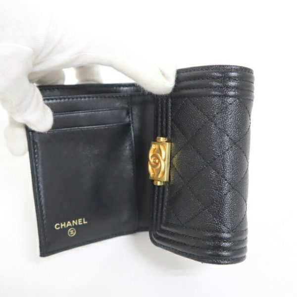 2000114256300025 7 Chanel tri fwallet Boy Chanel Cocomark caviar skin black