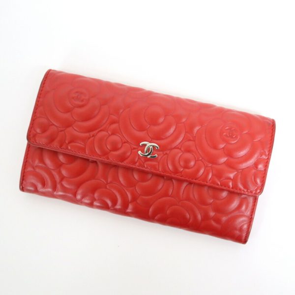 2000114256500089 1 Chanel Camellia long wallet red