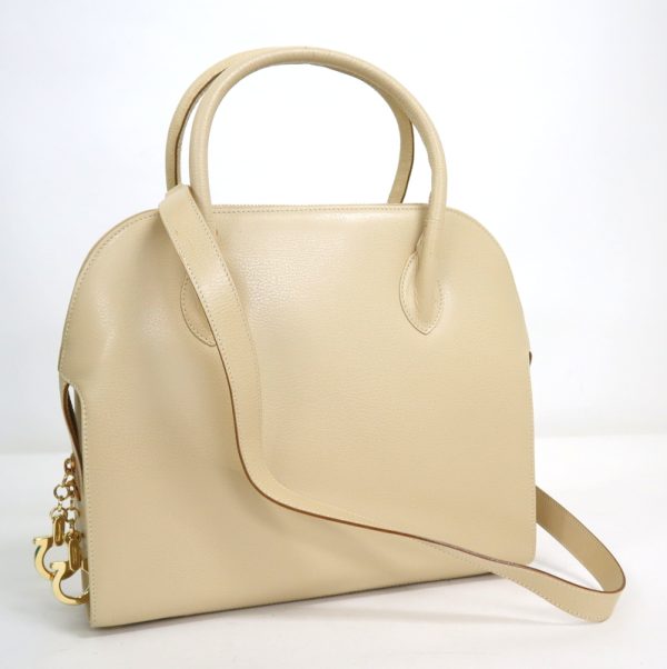 2000195255000028 1 Salvatore Ferragamo 2WAY bag Gancini beige