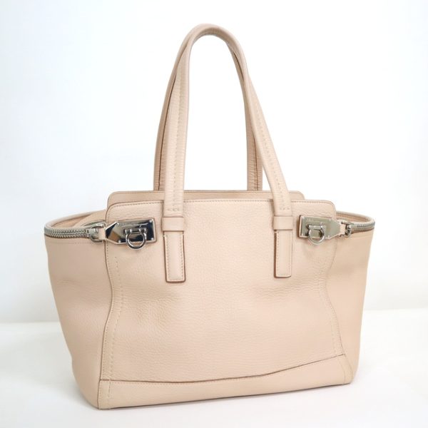 2000196256500009 1 Salvatore Ferragamo Ariana Verve Tote Bag Gancini Beige