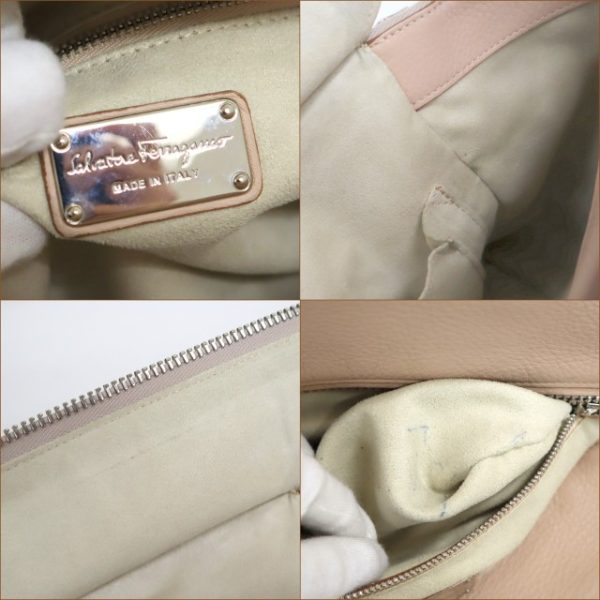 2000196256500009 10 Salvatore Ferragamo Ariana Verve Tote Bag Gancini Beige