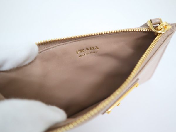 2000237256500015 3 Prada card case pink beige