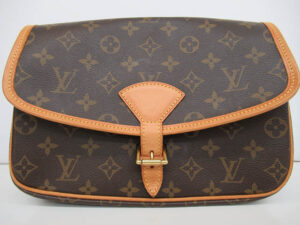 20004018 1 Louis Vuitton Monogram Empreinte Wild at Heart Pochette Félicie Chain Shoulder Bag Noir