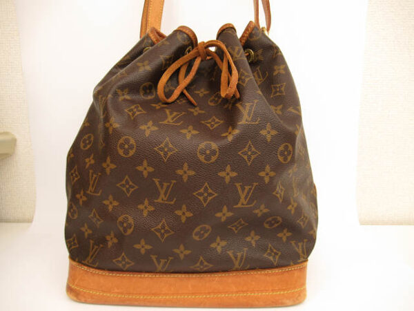 20004606 1 Louis Vuitton Noe Monogram Shoulder Bag