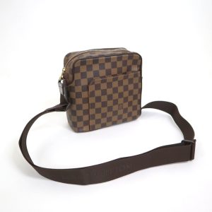 2000773255000257 1 Louis Vuitton Monogram Flannery 45 Shoulder Bag