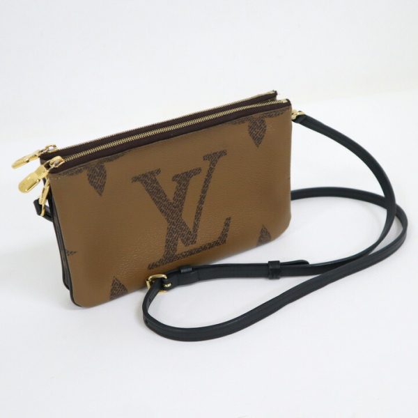 2000773256000217 1 Louis Vuitton Pochette Double Zip Shoulder Bag Monogram Reverse