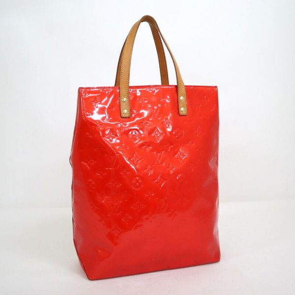 2000803255000403 2 Louis Vuitton Lead MM Vernis Rouge