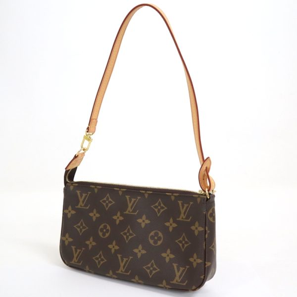 2000803255000439 2 Louis Vuitton Pochette Accessoire Monogram