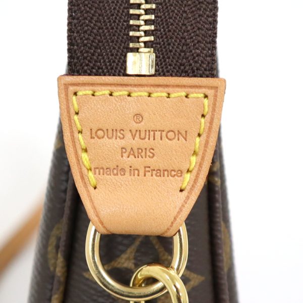 2000803255000439 6 Louis Vuitton Pochette Accessoire Monogram