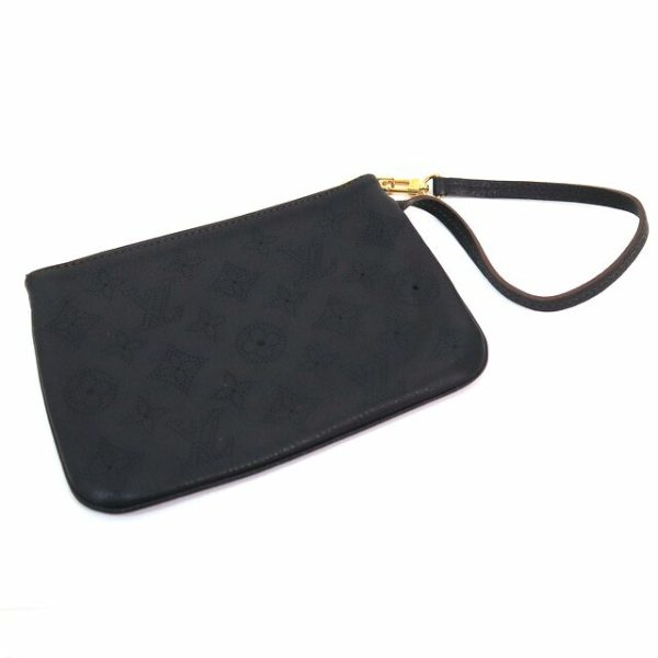 2000803256100143 1 Louis Vuitton Accessory Pouch Mahina Black